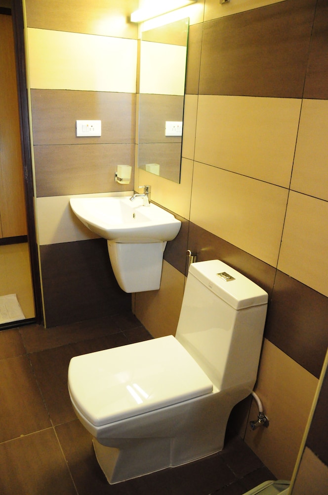 Deluxe Twin Room, 2 Twin Beds, Non Smoking photo 2