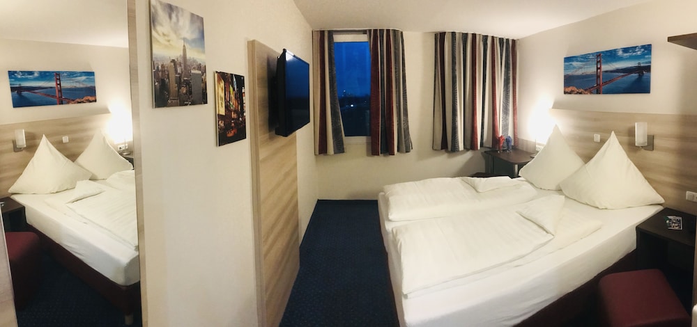 Standard Twin Room, 1 Double Bed photo 2