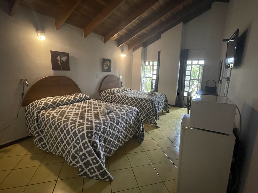 Superior Room, 2 Double Beds, Private Bathroom photo 2