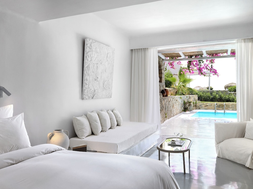 Luxury Island Bungalow with Private Pool - Photo 1