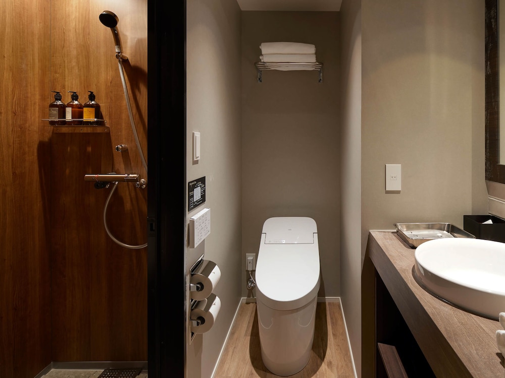 Deluxe Double Room, Non Smoking - Photo 9