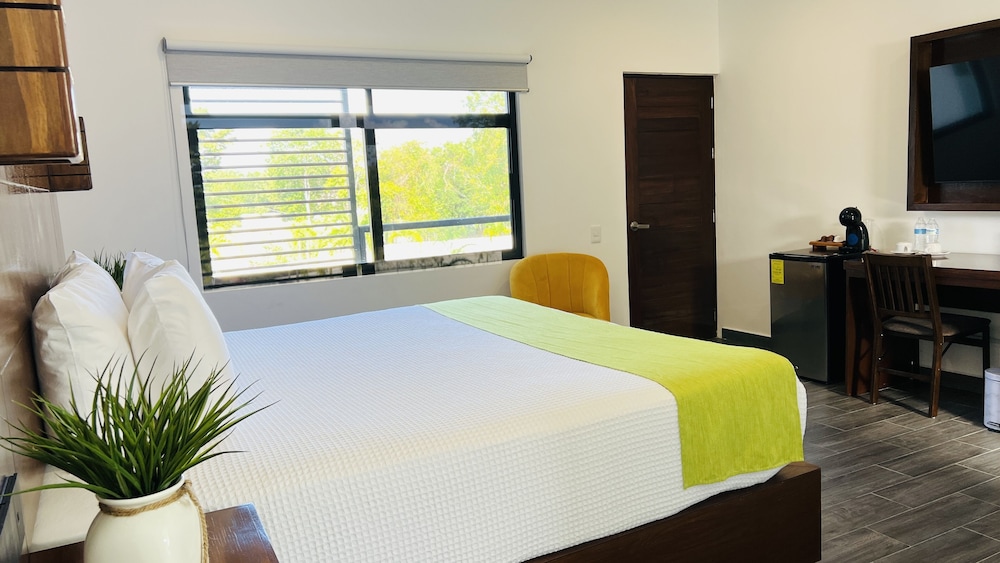 Standard Room - Photo 17