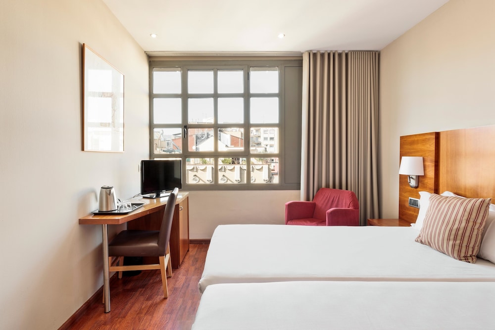 Superior Double or Twin Room photo 3