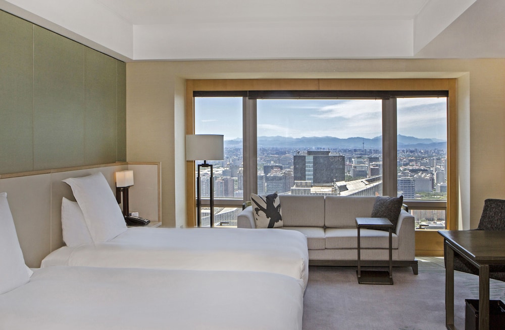 2 Twin Beds with Citic Tower View - Photo 3