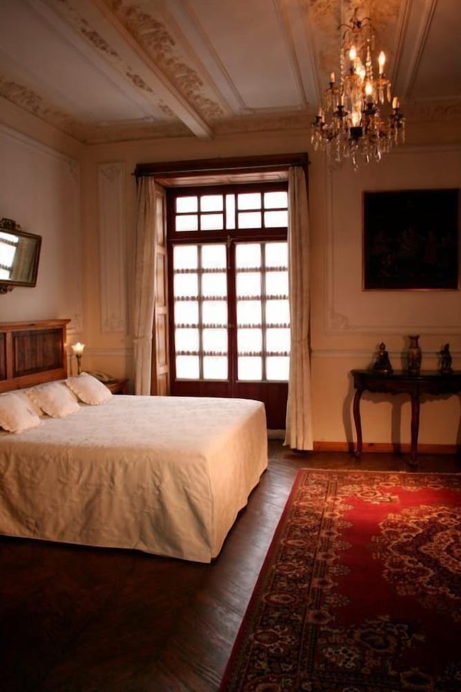 Suite, 1 King Bed, Balcony photo 1