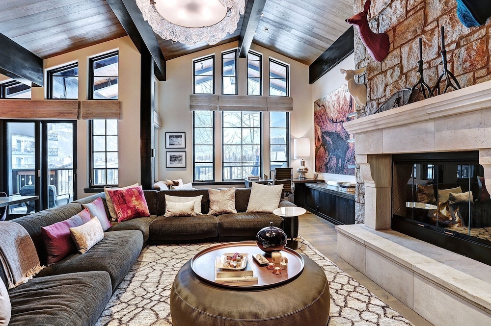 House, 6 Bedrooms