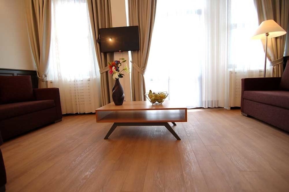 Deluxe Apartment (No:14) photo 3