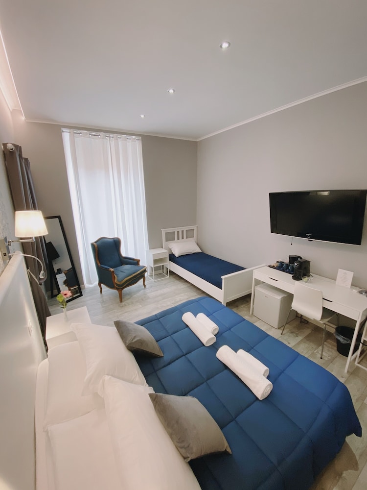Deluxe Triple Room photo 3
