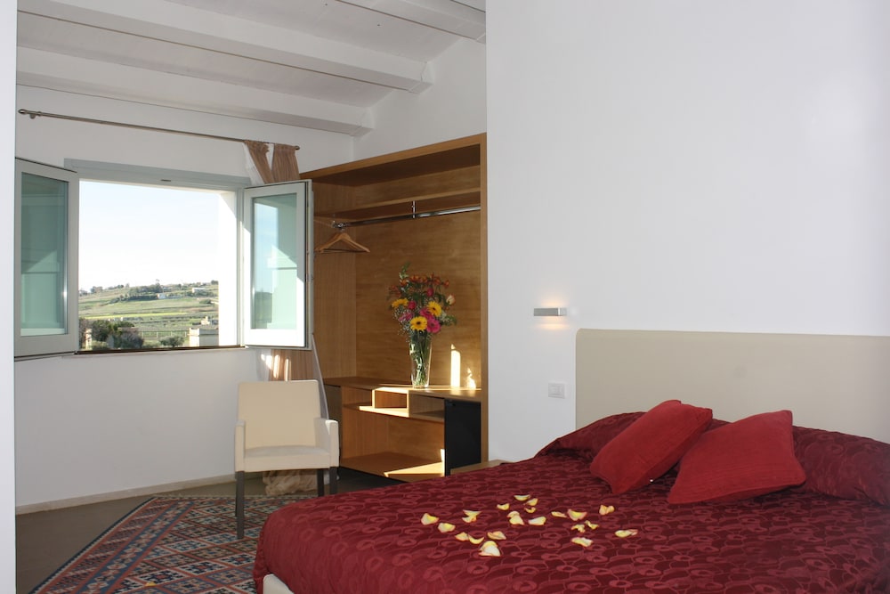 Double or Twin Room - Photo 1