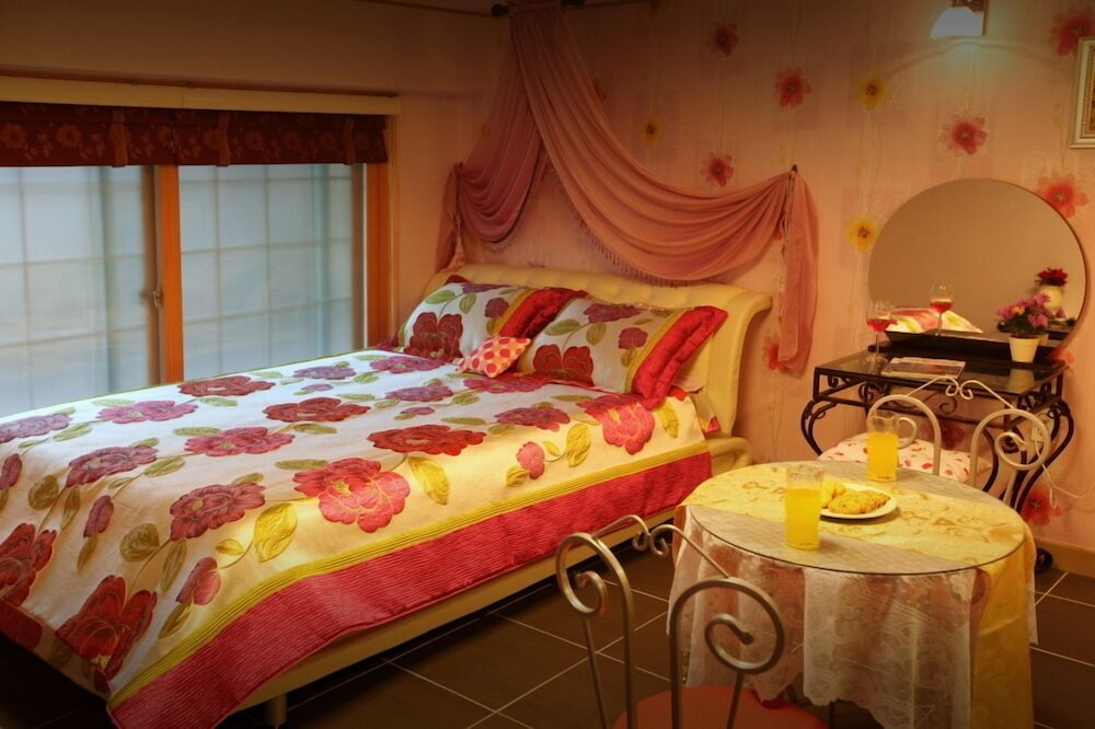 Room (Aruba)