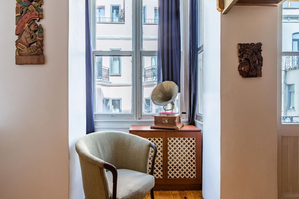 Apartment photo 2
