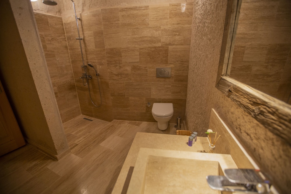 Suite, 1 Bedroom photo 2