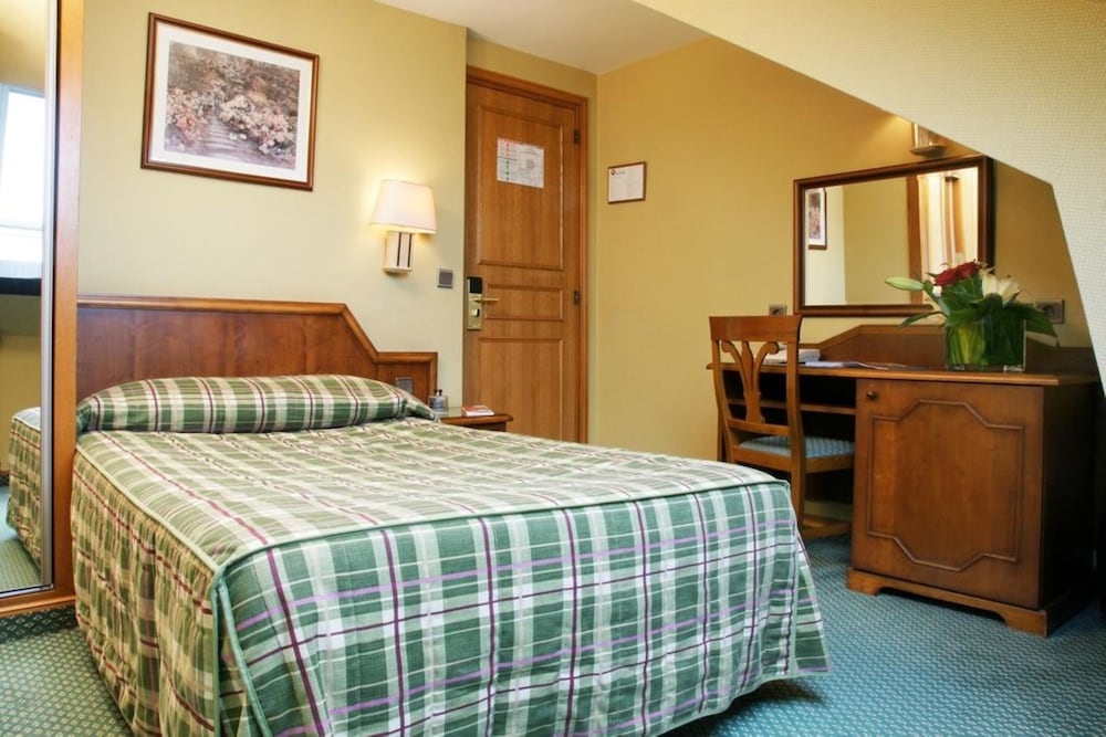Single Room photo 3