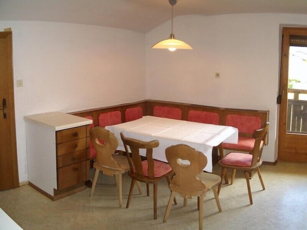 Economy Condo (Top 11) photo 2