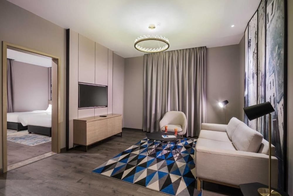 2 Bedroom Suite - Photo 2