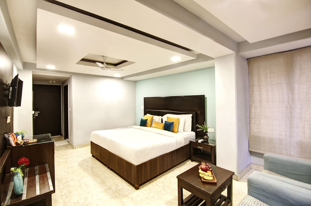Deluxe Room - Photo 18