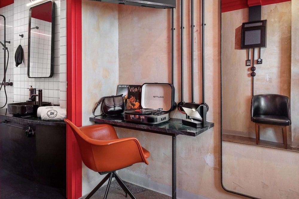 Foxy Double Room