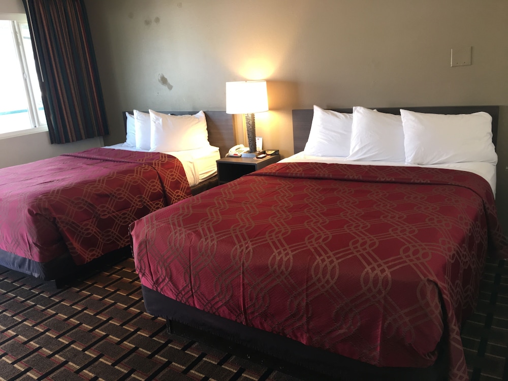 Standard Double Room, Non Smoking - Photo 2