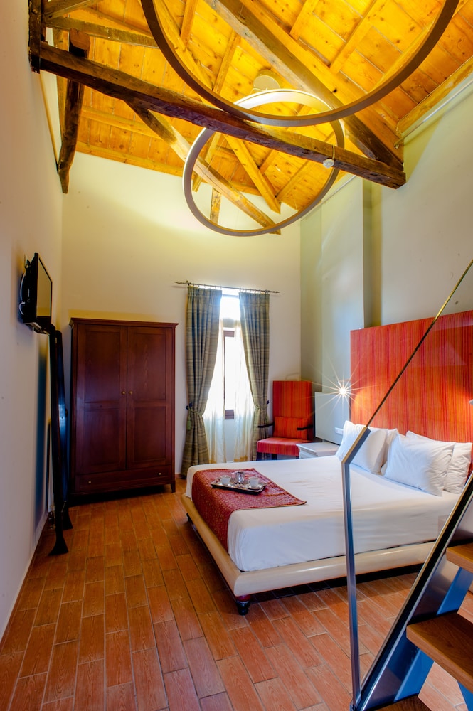 Standard Room - Photo 2