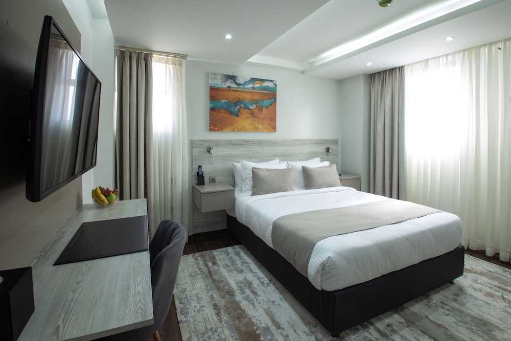 Deluxe Room - Photo 6
