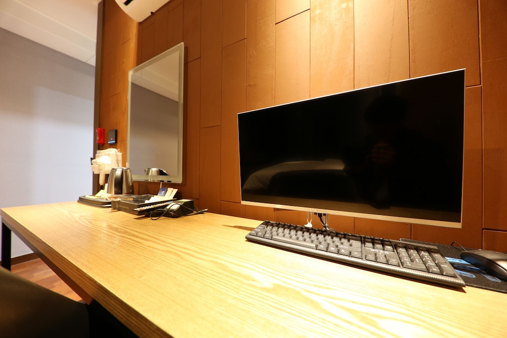 Deluxe Room - Photo 2