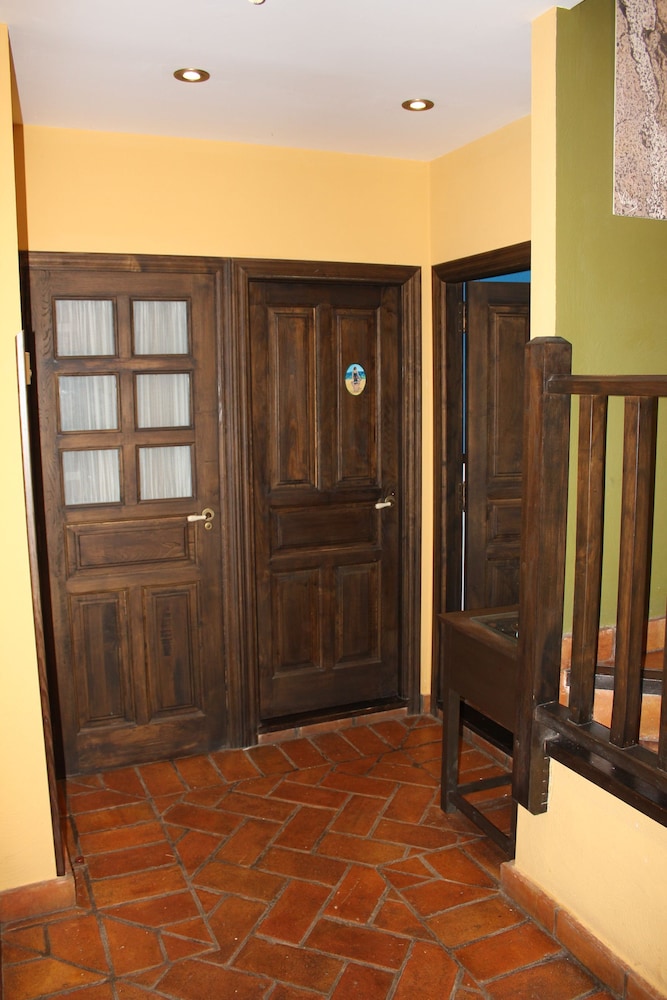 Standard Double or Twin Room - Photo 22