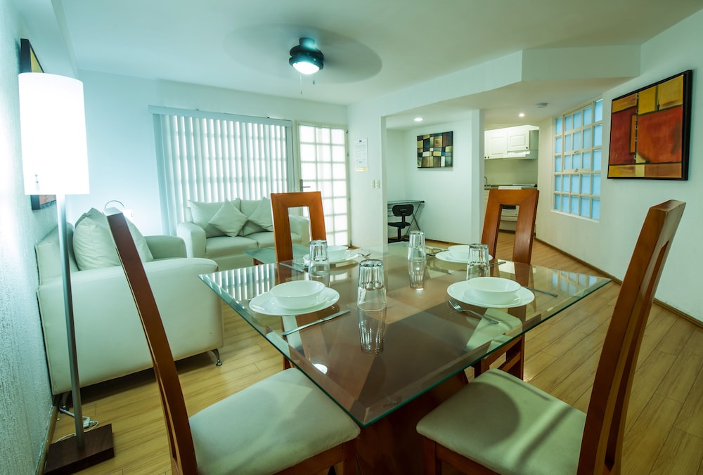 Suite, 2 Bedrooms - Photo 5