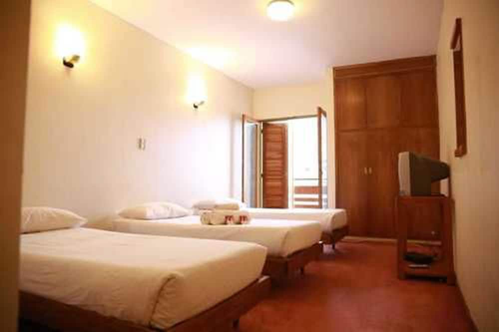 Basic Triple Room photo 2