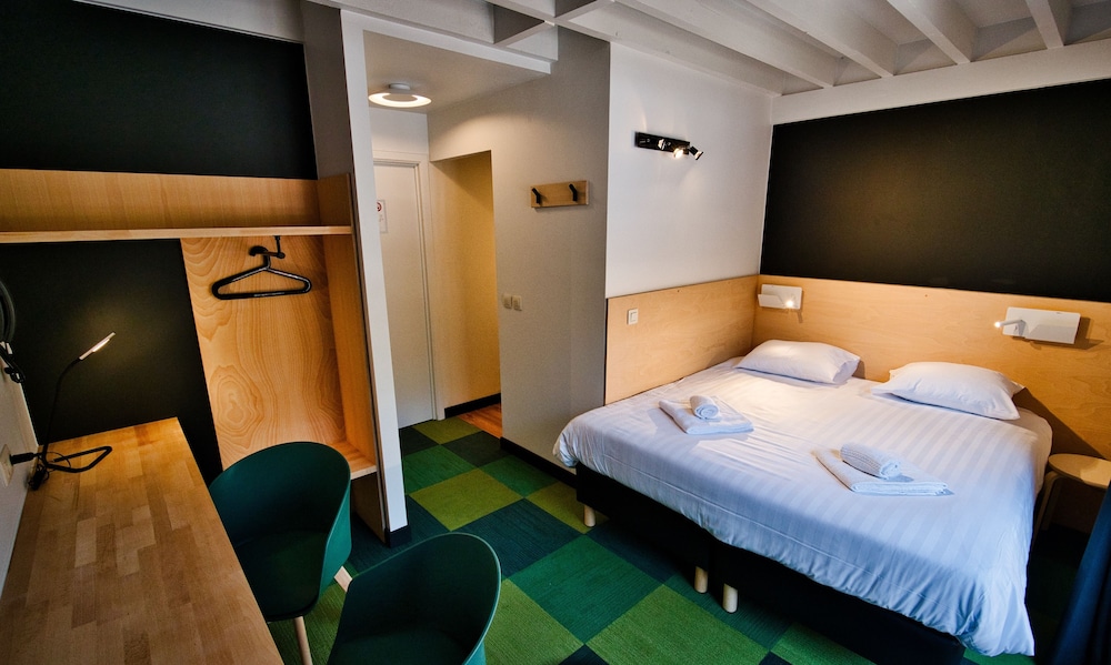 Double Room, Balcony