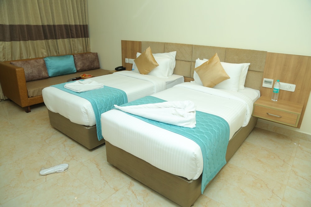 Deluxe Room, 2 Twin Beds - Photo 3