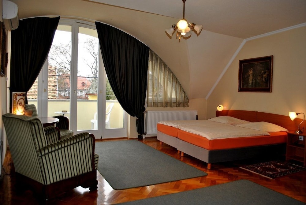 Deluxe Double Room, Balcony photo 3