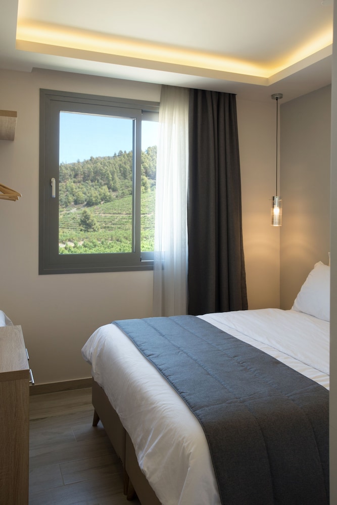 Apartment, 2 Bedrooms, Sea View photo 1