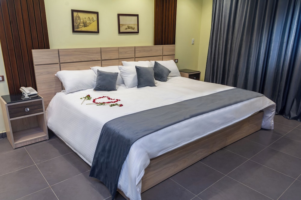 Deluxe Room, 2 Twin Beds, City View photo 1