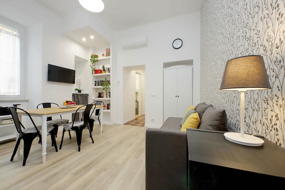 Basic Apartment photo 1