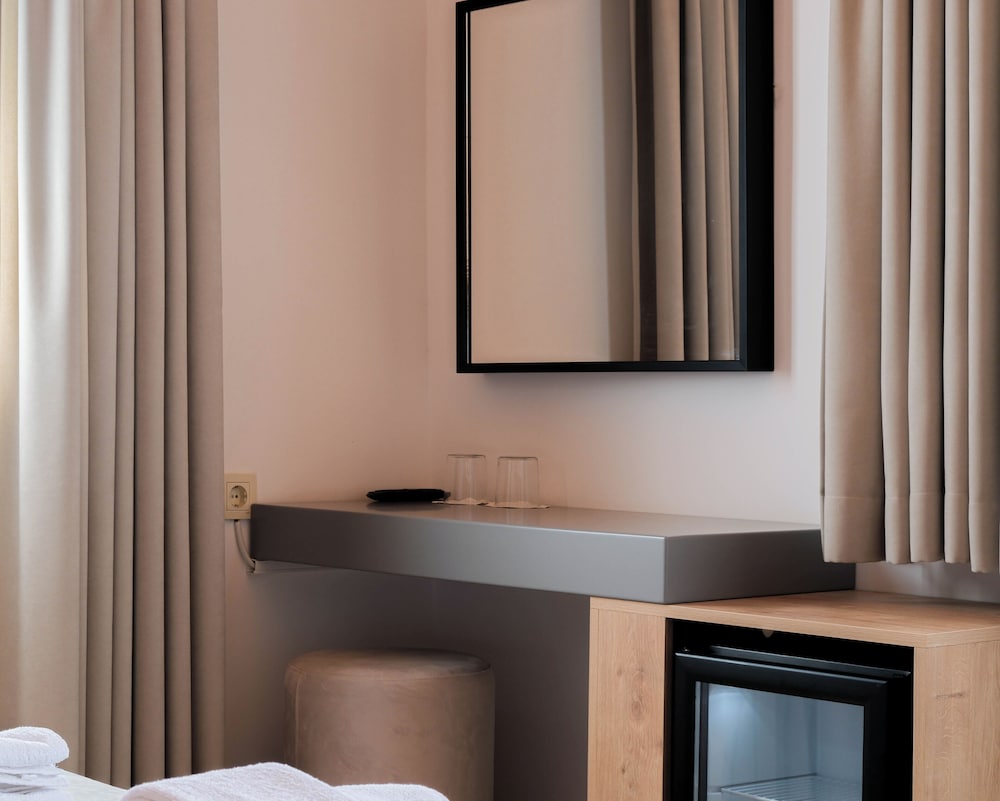 Standard Room photo 2