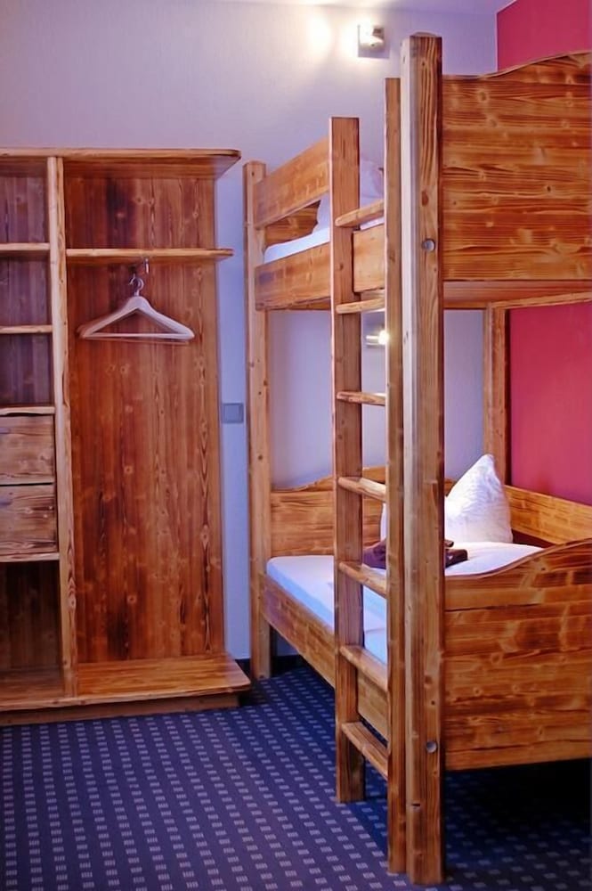 Basic Twin Room