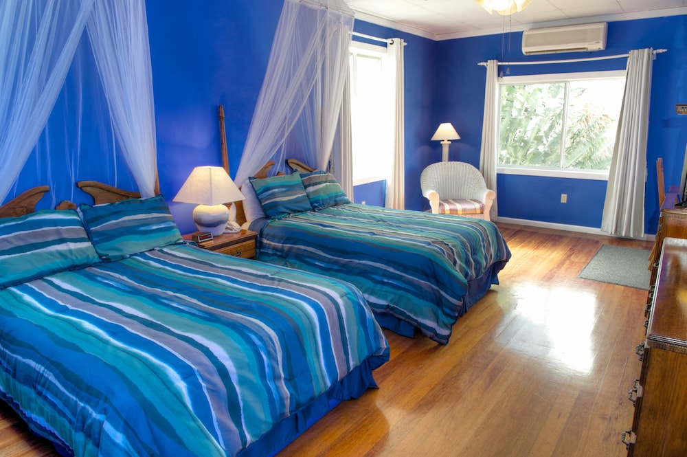 Deluxe Room, 2 Double Beds, Balcony, Partial Sea View photo 1