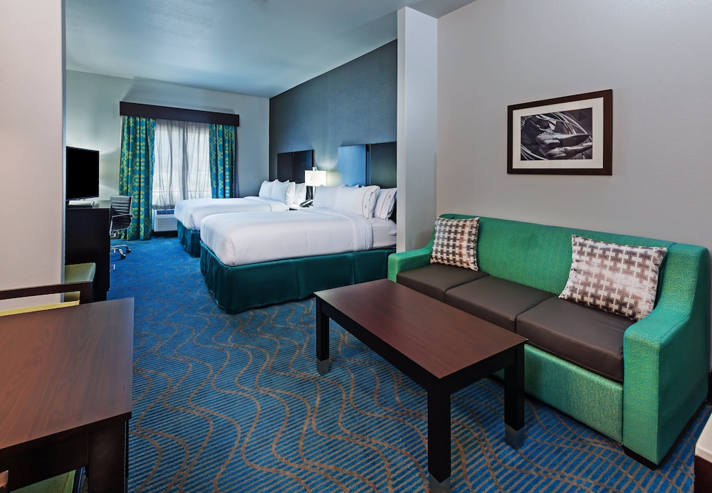 Suite, 2 Queen Beds, Accessible (Communication, Accessible Tub) photo 1