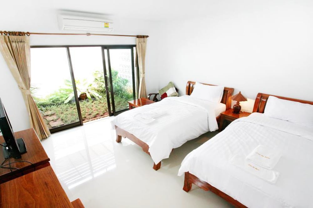 Standard Twin Room photo 2