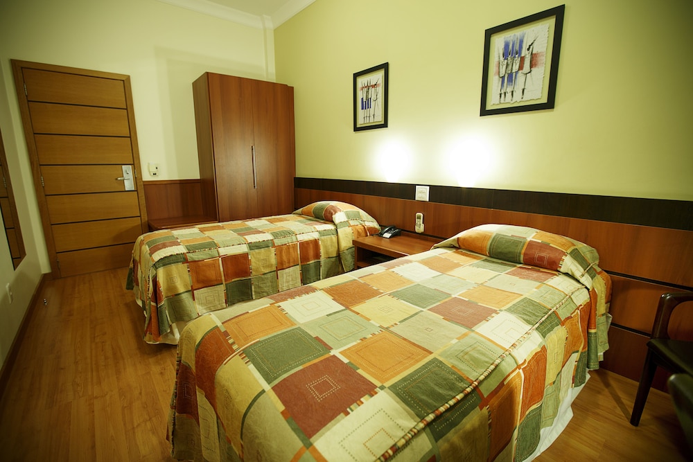 Deluxe Twin Room photo 2