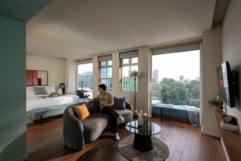 Executive Room, City View