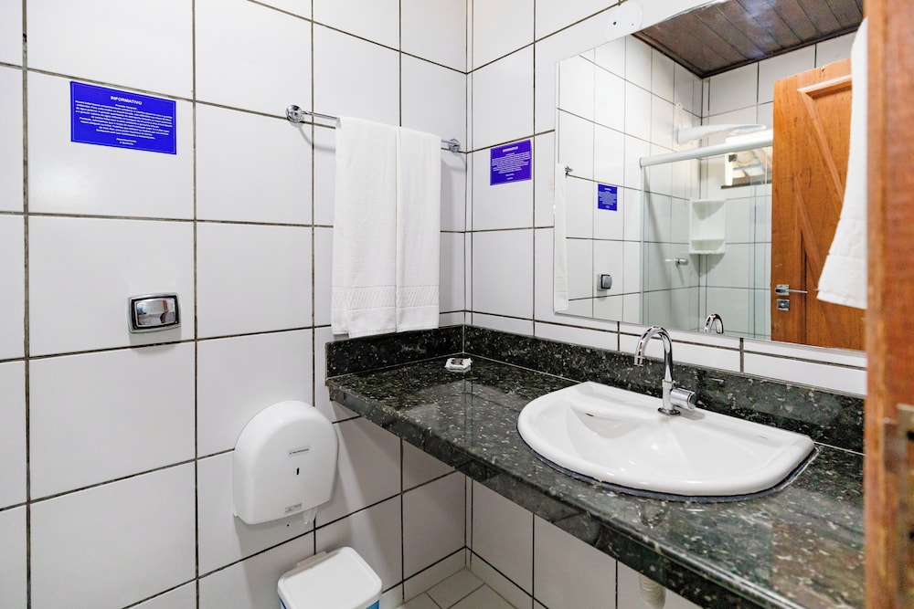 Standard Triple Room - Photo 3