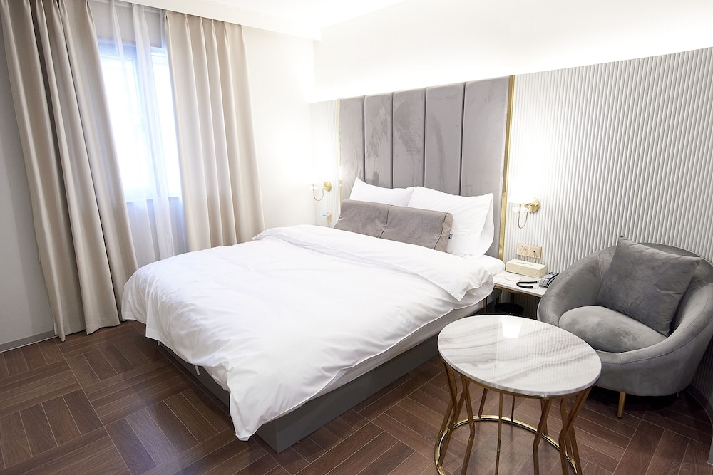 Premium Double Room - Photo 5