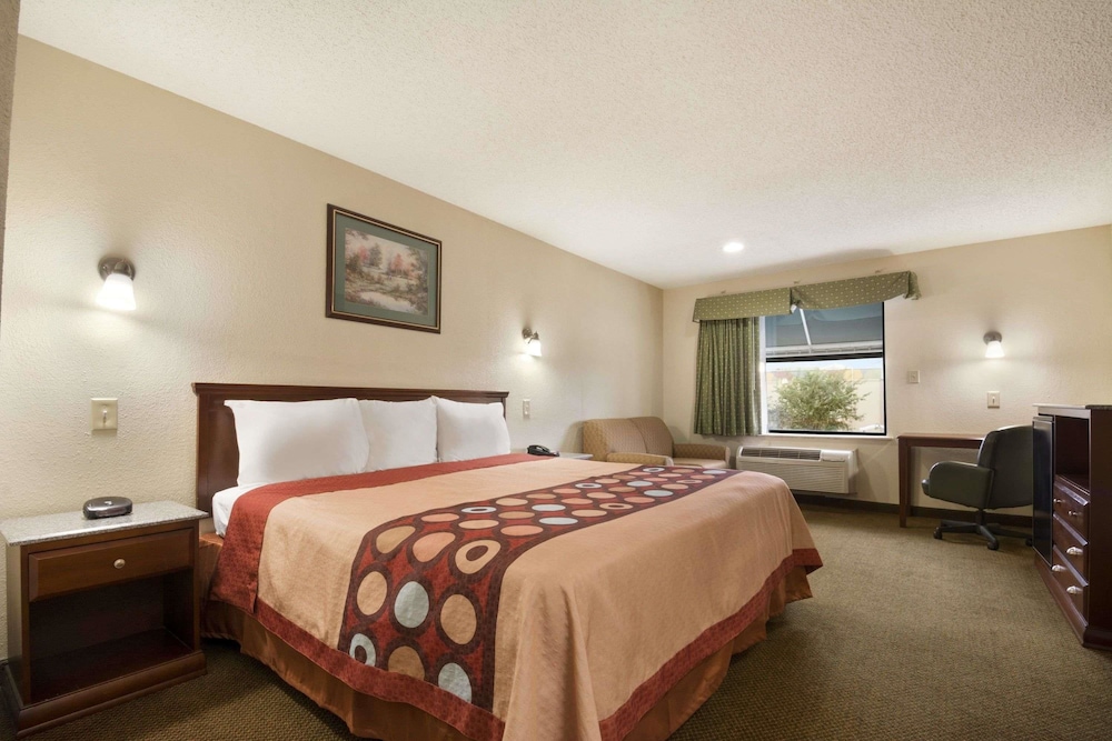 Room, 1 King Bed - Photo 1