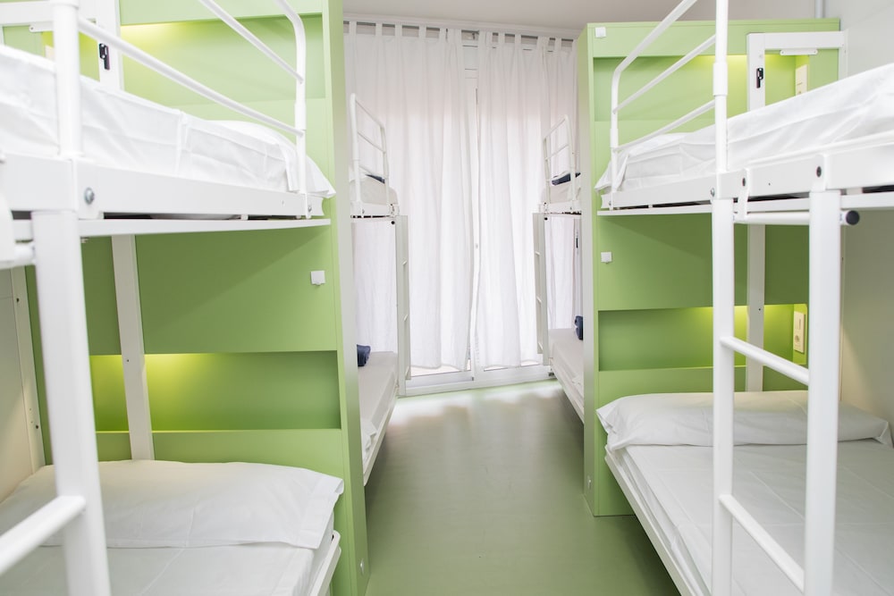 Dormitorio Compartido Estándar, Solo Mujeres, Baño Compartido (8 personas)