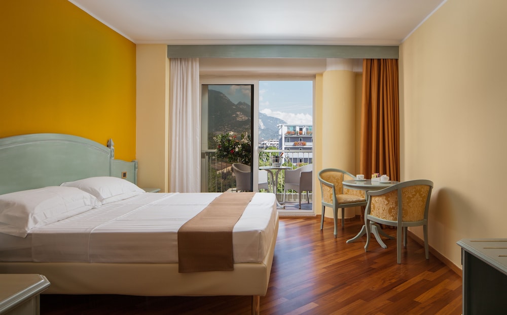 Deluxe Room, Balcony - Photo 1