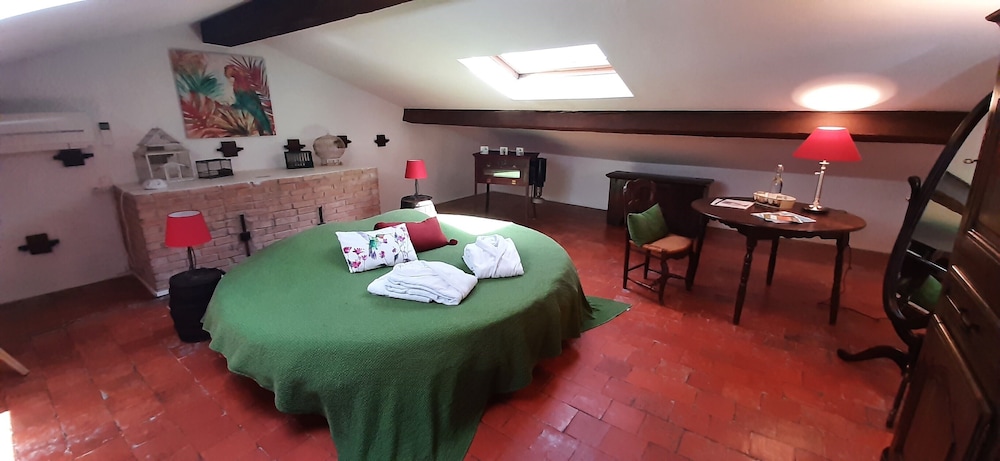 Double Room (Rond'O)