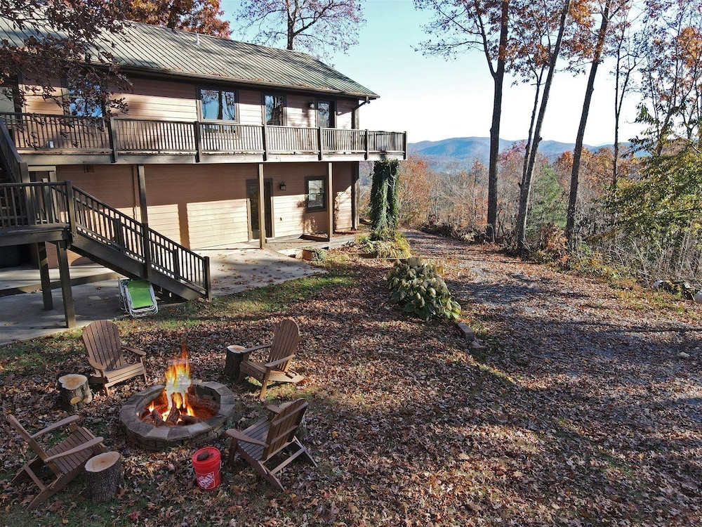 Cabin (Misty Mountains Manor & Overlook- Blu) photo 3