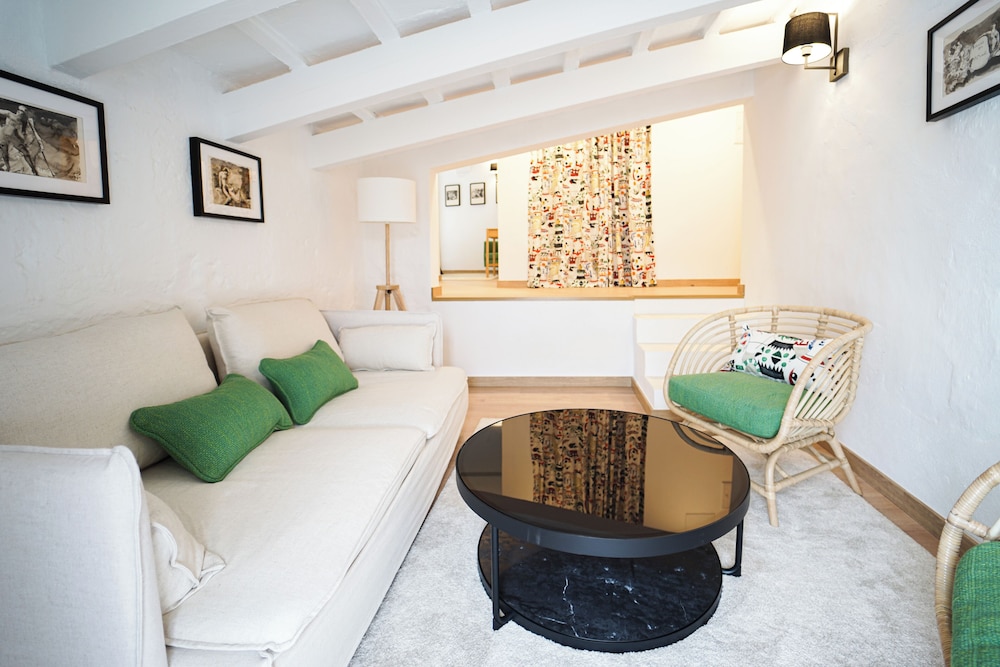 Signature Room