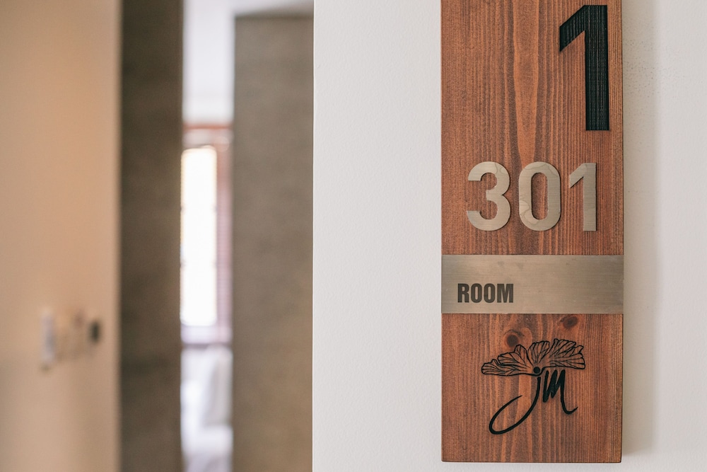 Premium Double Room - Photo 7